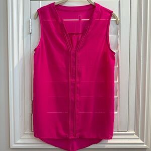 3/$10 🛒🛍️ Sleeveless Pink Blouse - Size Medium